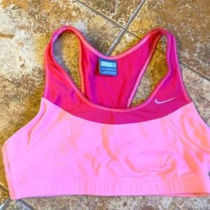 NIKE SPORTS BRA SMALL USED